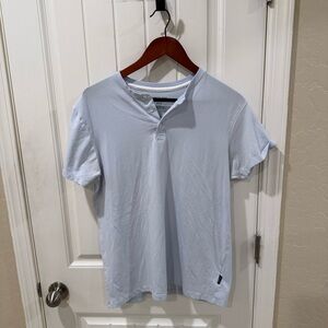 Kenneth Cole New York Henley T-Shirt Men’s Medium Light Blue Cotton Stretch
